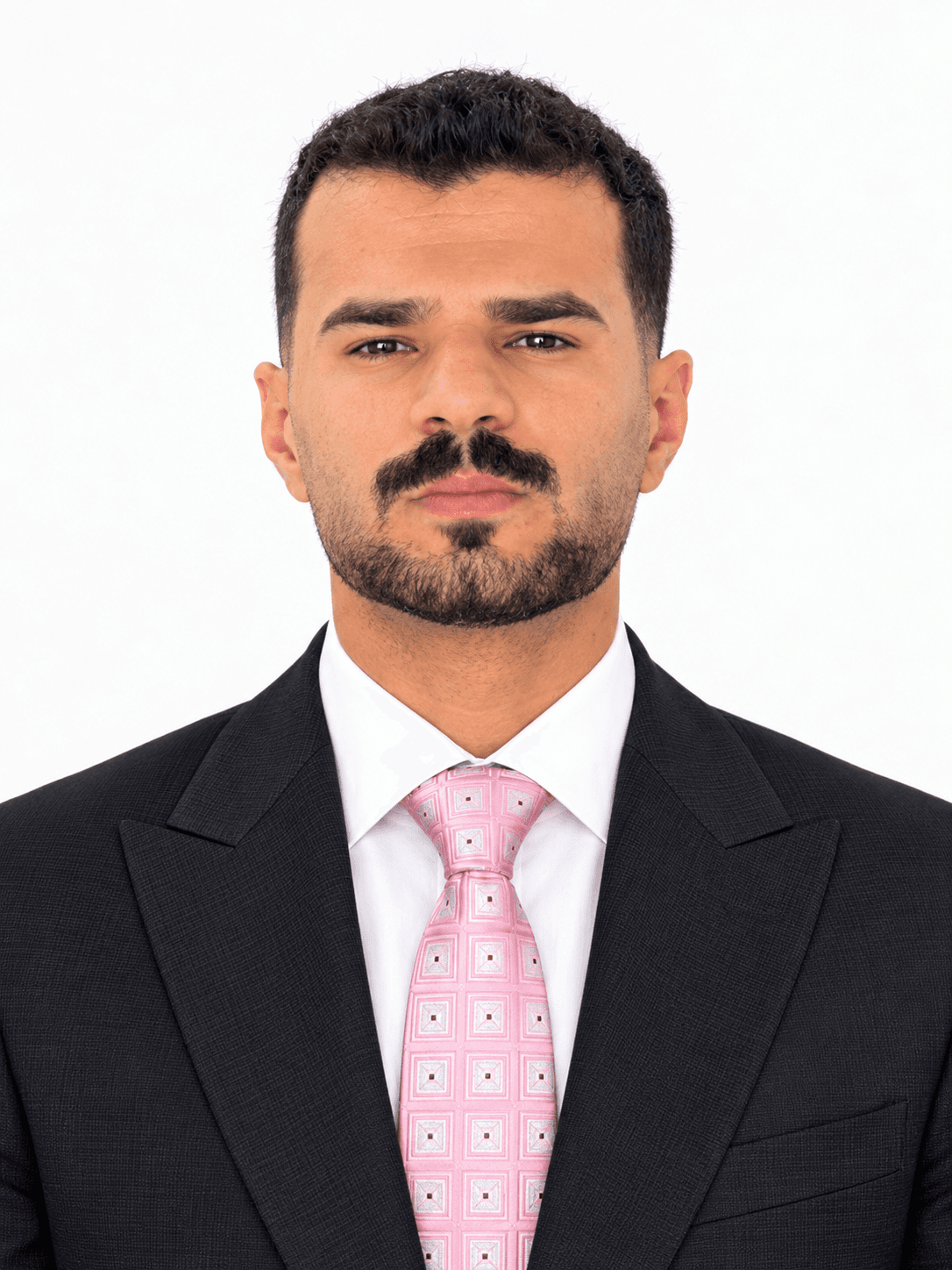 سيف عادل عبيس